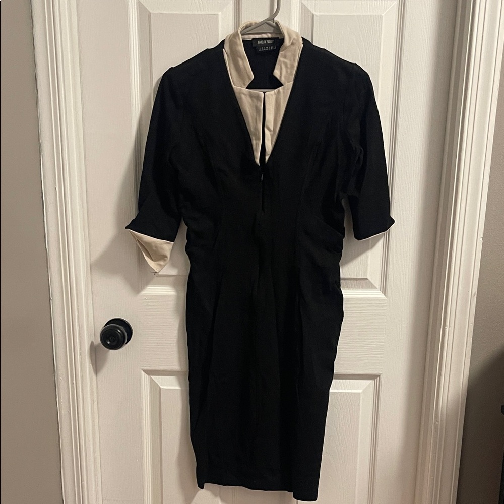 Isabel de Pedro Black and Cream Long Sleeve Dress